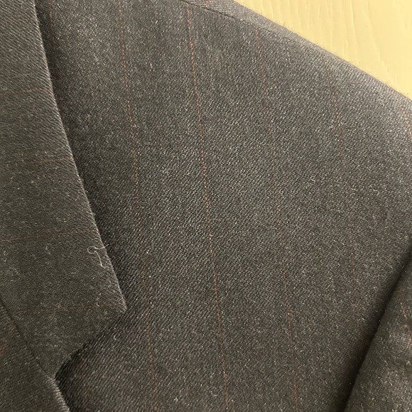 Oscar De Le Renta 3 pc suit - Picture 2 of 7